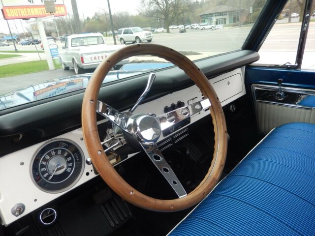 1977 Blue Ford Bronco SUV