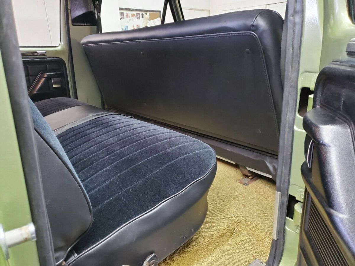 1977 Ford F-250 Crew Cab Pickup