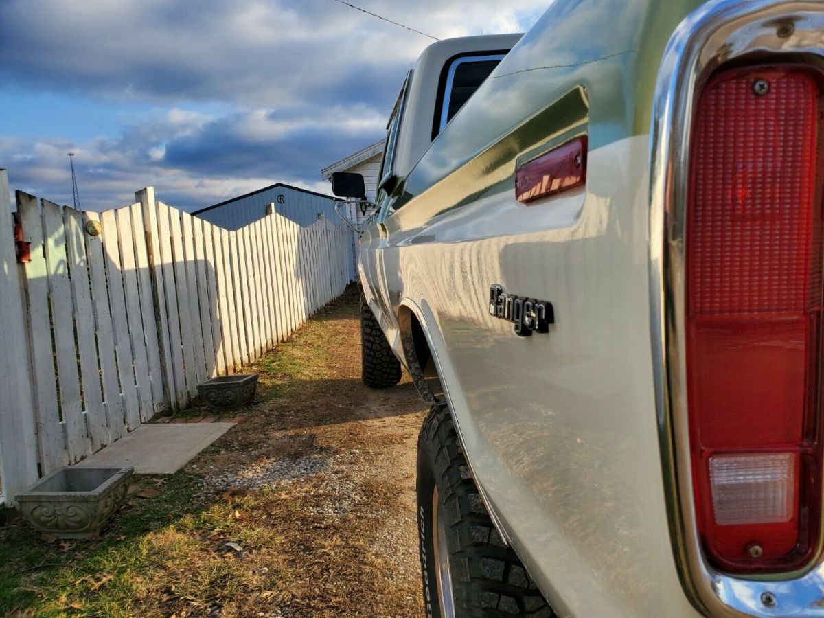 1977 Ford F-250 Crew Cab Pickup