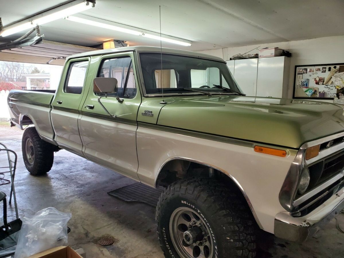 1977 Ford F-250 Crew Cab Pickup