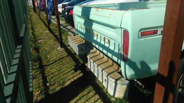 1977 Green Ford E350