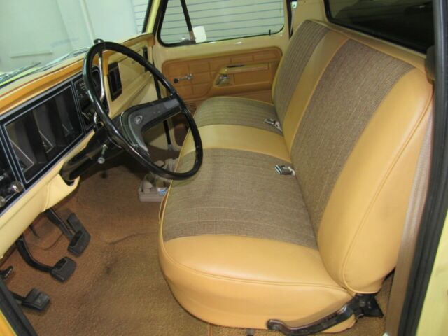 1977 Brown Ford F-100 --