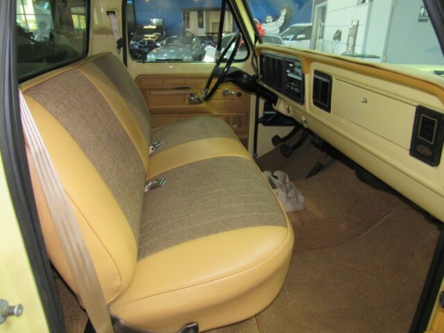 1977 Brown Ford F-100 --