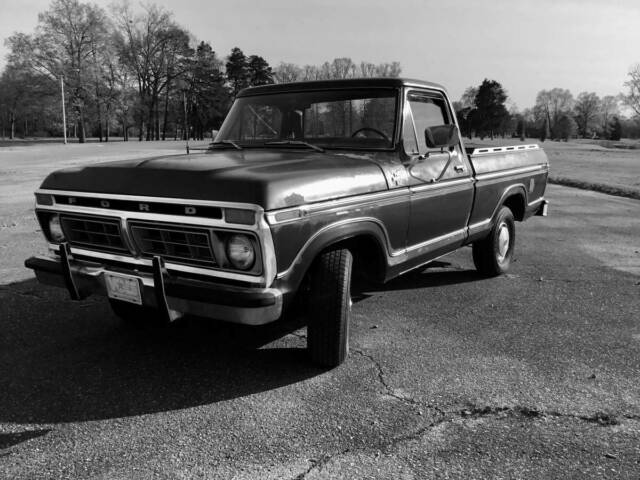 1977 Green Ford F-100 Crew Cab Pickup