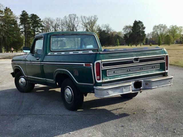 1977 Green Ford F-100 Crew Cab Pickup