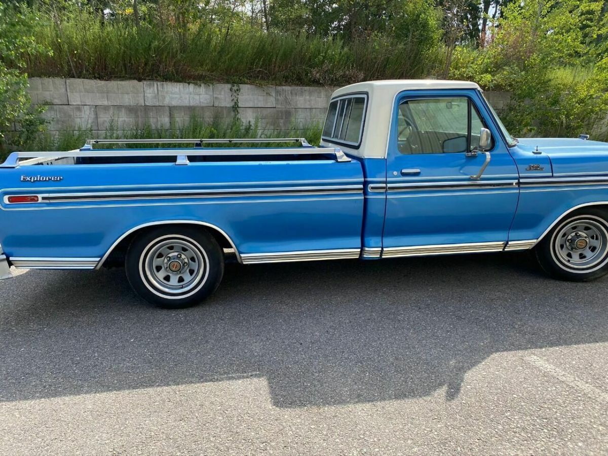 1977 Blue Ford F-100 Pickup Truck
