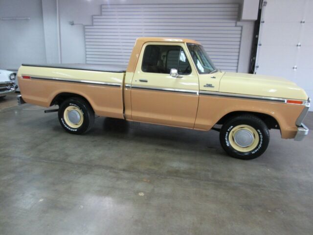 1977 Brown Ford F-100 --