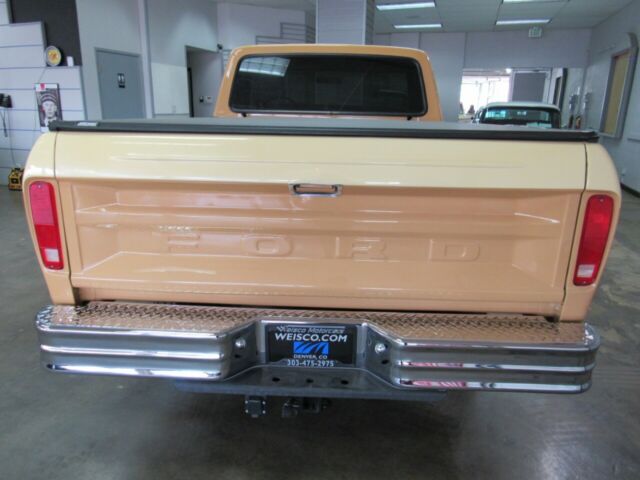 1977 Brown Ford F-100 --