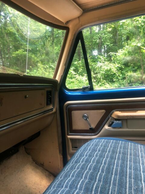 1977 Blue Ford F-100 Crew Cab Pickup