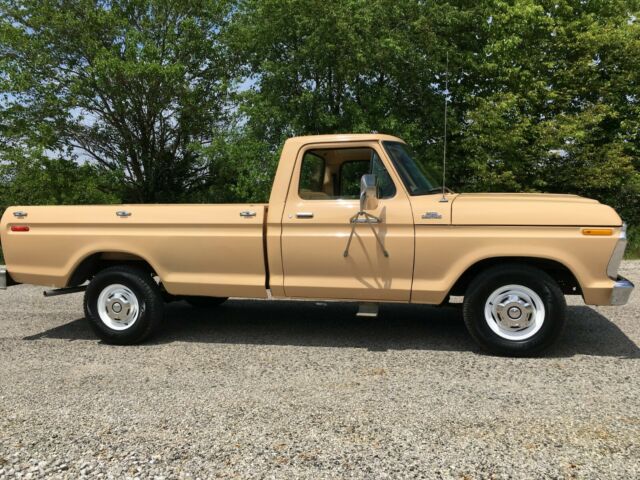 1977 Tan Ford F-150 Standard Cab Pickup