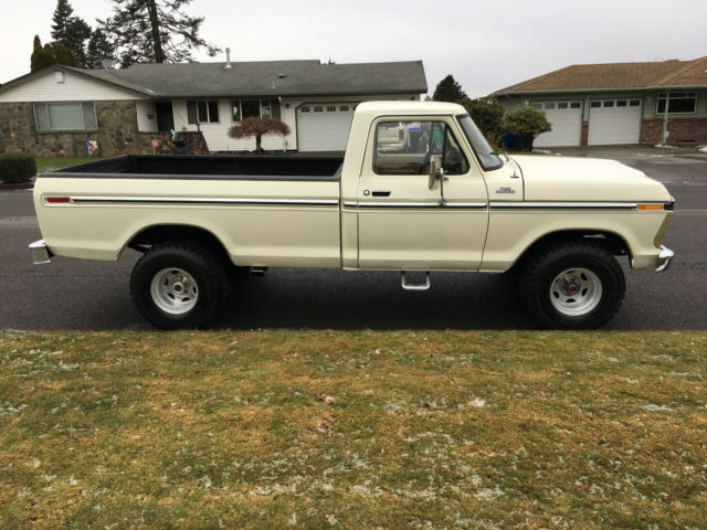 1977 White Ford F-150 Standard Cab Pickup