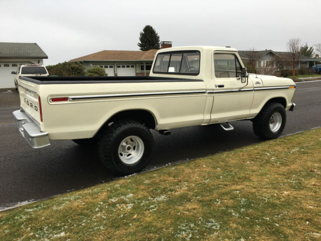 1977 White Ford F-150 Standard Cab Pickup