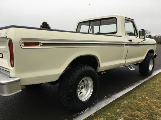 1977 White Ford F-150 Standard Cab Pickup