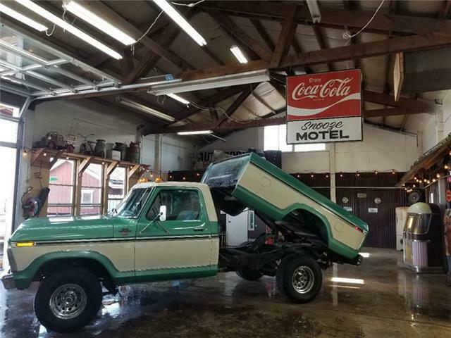 1977 Green Ford F-150 Pickup Truck