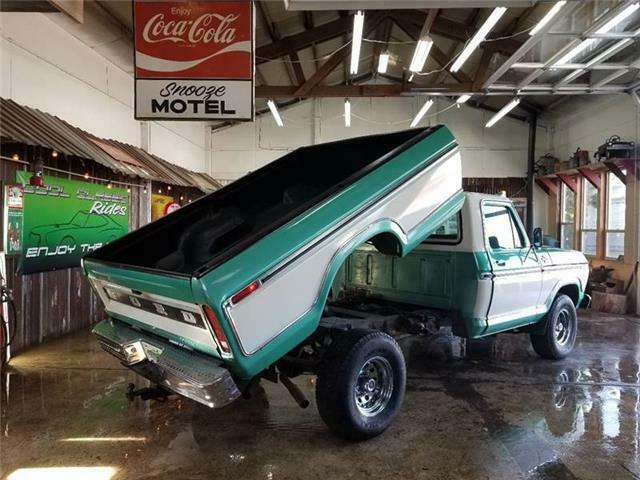 1977 Green Ford F-150 Pickup Truck