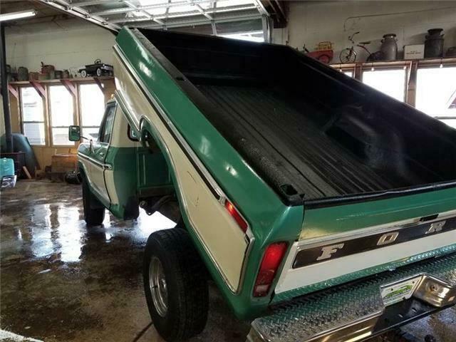 1977 Green Ford F-150 Pickup Truck