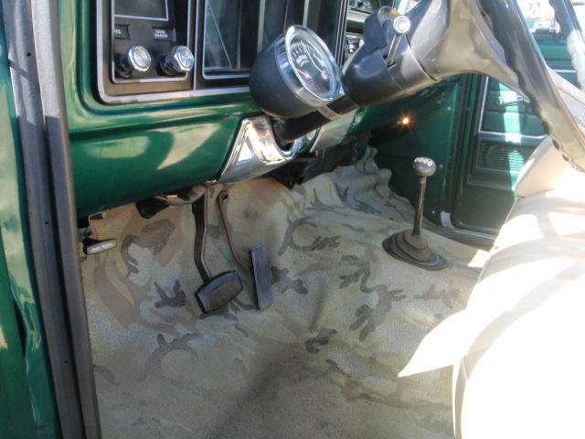 1977 Green Ford F-150 Standard Cab Pickup