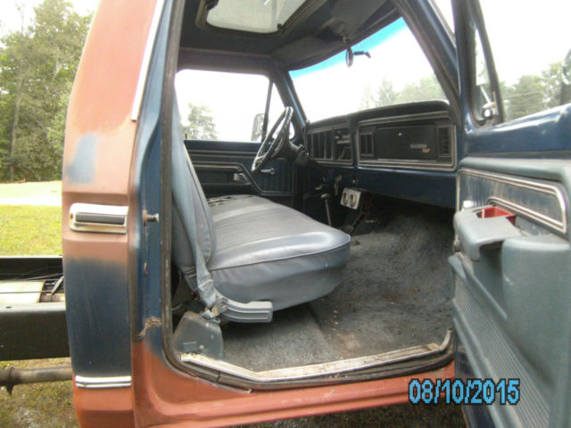 1977 Blue Ford F-250