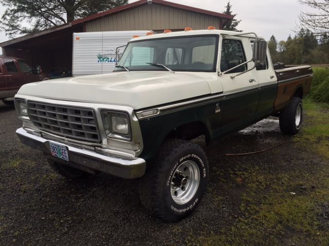 1977 White Ford F-250 Extended Crew Cab Pickup