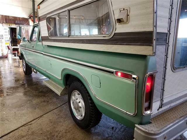 1977 Green Ford F-250 Pickup Truck