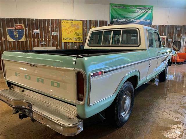 1977 Green Ford F-250 Pickup Truck