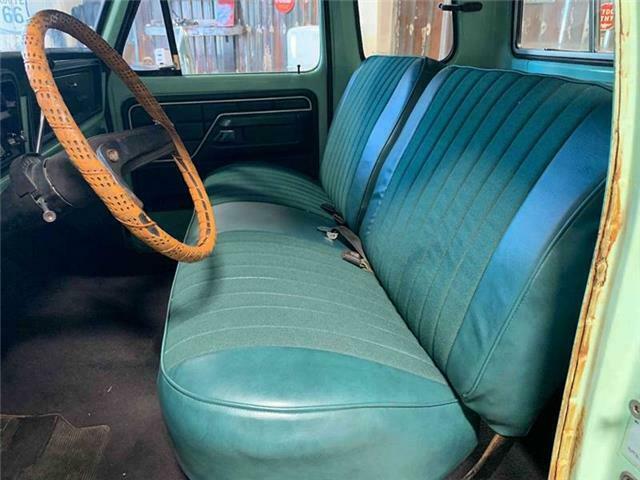 1977 Green Ford F-250 Pickup Truck