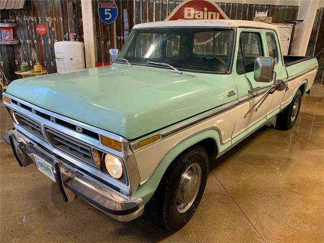 1977 Green Ford F-250 Pickup Truck