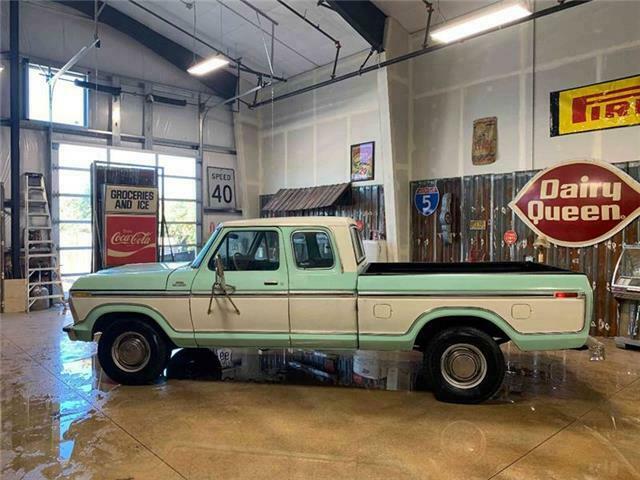 1977 Green Ford F-250 Pickup Truck