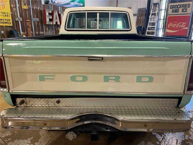 1977 Green Ford F-250 Pickup Truck