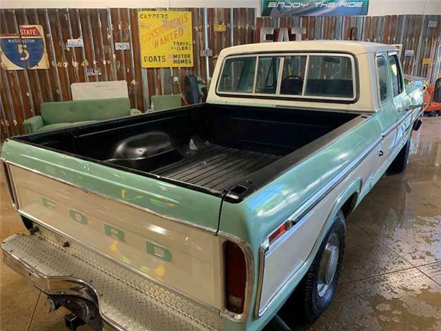 1977 Green Ford F-250 Pickup Truck
