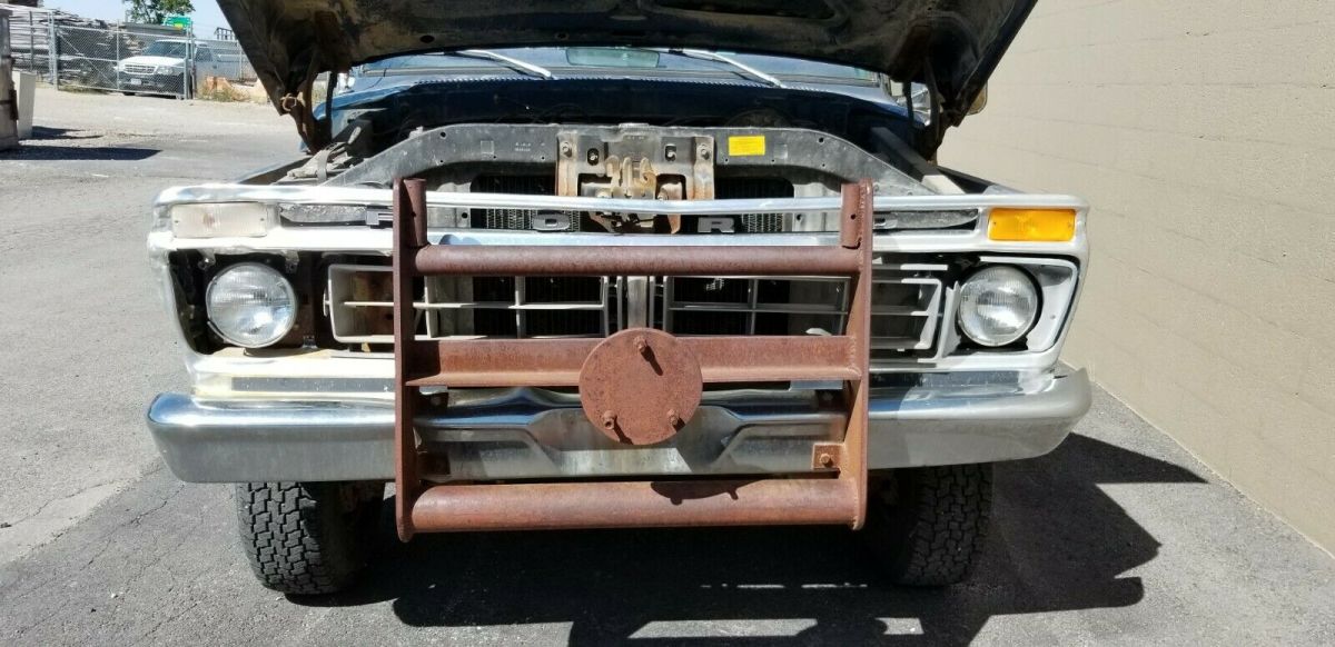 1977 Blue Ford F-250