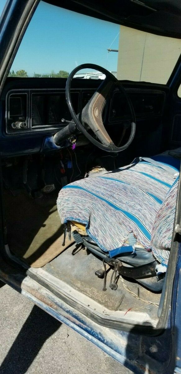 1977 Blue Ford F-250