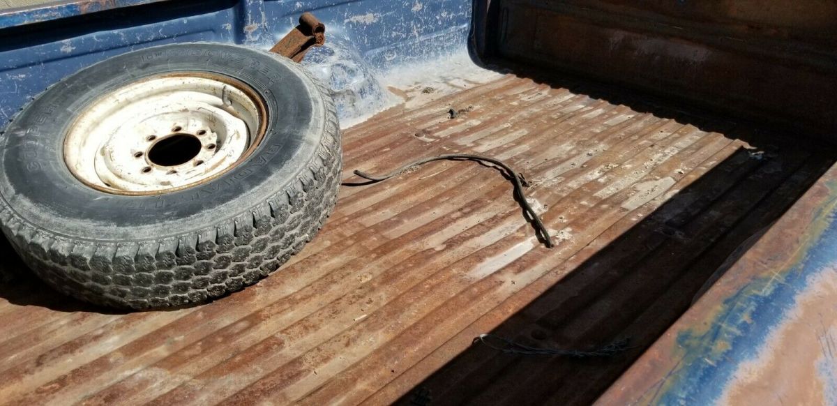 1977 Blue Ford F-250