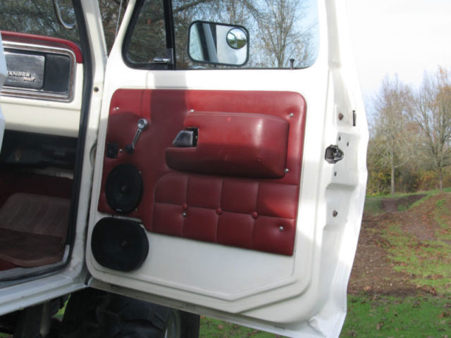 1977 Ford F-250 Standard Cab Pickup