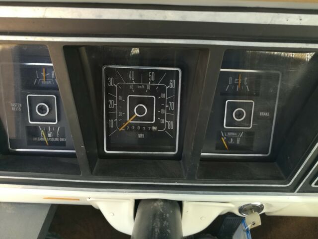 1977 White Ford F-350 Standard Cab Pickup