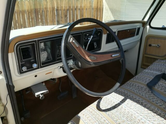 1977 White Ford F-350 Standard Cab Pickup