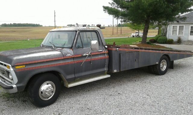 1977 Gray Ford F-350 Car Hauler