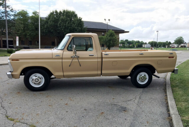 1977 Tan Ford F-150 Standard Cab Pickup
