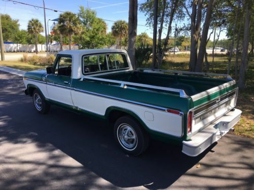 1977 Green Ford F-150 Crew Cab Pickup
