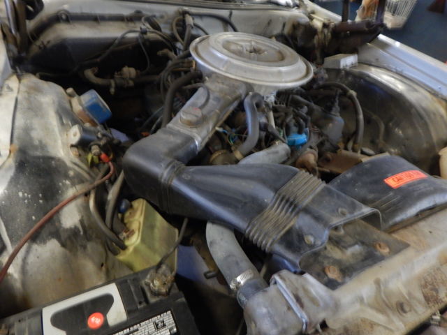 1977 Gray Ford LTD Coupe