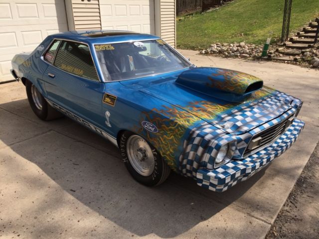 1977 Blue Ford Mustang --
