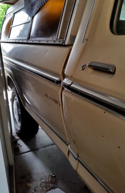 1977 Tan Ford F-150 Standard Cab Pickup