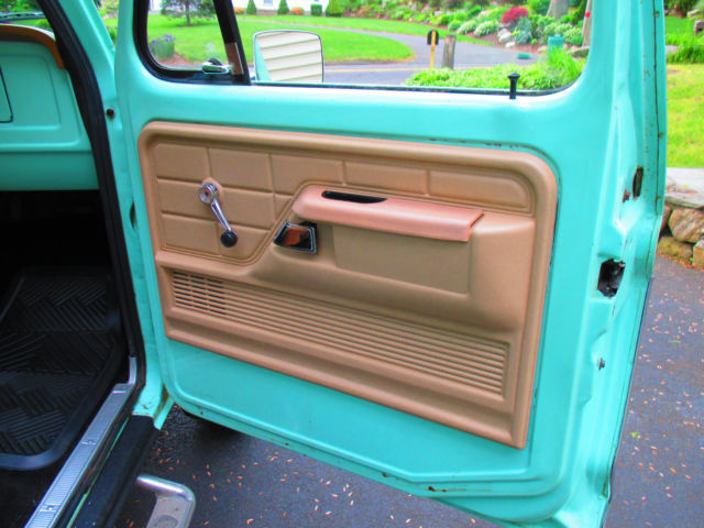 1977 GREEN Ford F-150 Fleetside 6.5 Feet
