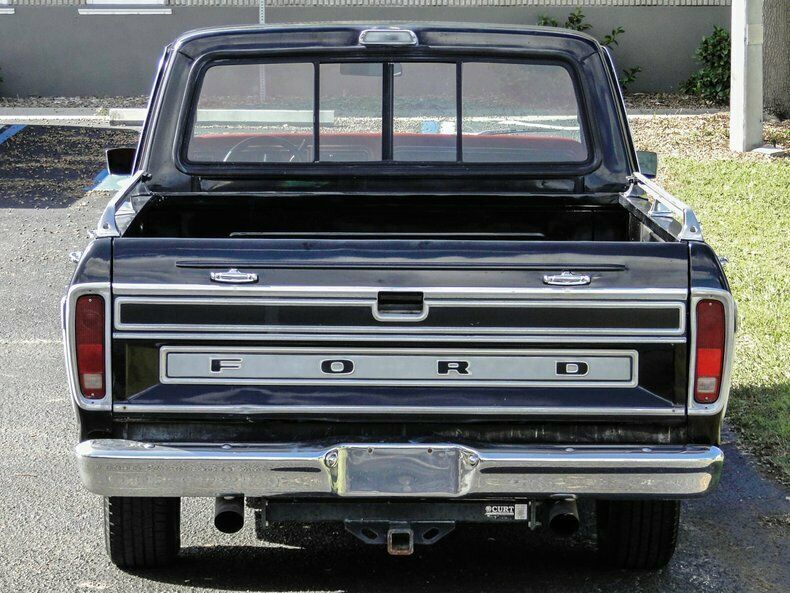 1977 Black Ford F-100 Truck
