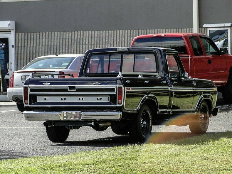 1977 Black Ford F-100 Truck