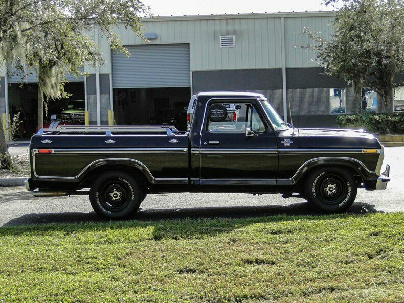 1977 Black Ford F-100 Truck
