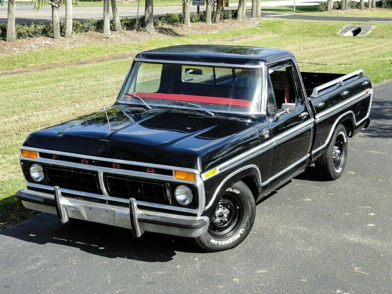 1977 Black Ford F-100 Truck