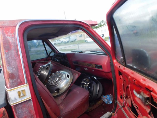 1977 Red GMC Sierra 1500