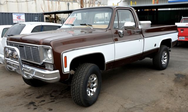 1977 BROWN AND WHITE GMC Sierra 3500 Standard Cab Pickup