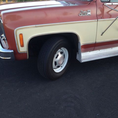1977 Orange GMC Sierra 2500 Pick Up